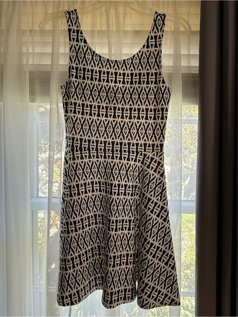 H&M Black and White Geometric Sleeveless Fit-and-Flare Dress
